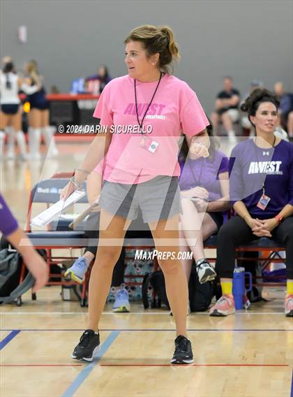 Thumbnail 2 in Arvada West vs. Brawley (Nike TOC Southwest) photogallery.