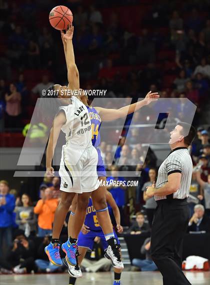 Thumbnail 1 in North Surry vs. Clinton (NCHSAA 2A Final) photogallery.