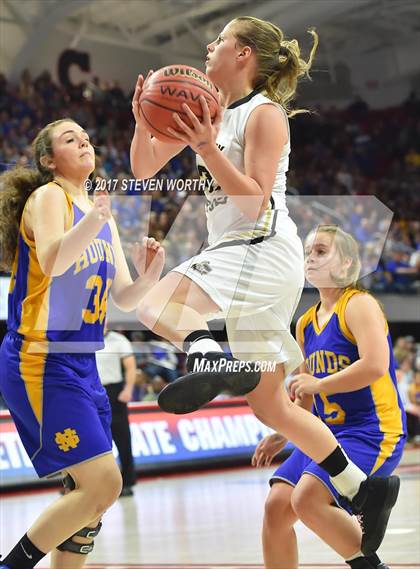 Thumbnail 1 in North Surry vs. Clinton (NCHSAA 2A Final) photogallery.