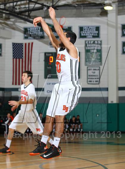 Thumbnail 3 in Etiwanda vs. Beverly Hills photogallery.
