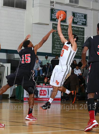 Thumbnail 2 in Etiwanda vs. Beverly Hills photogallery.