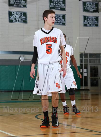 Thumbnail 2 in Etiwanda vs. Beverly Hills photogallery.