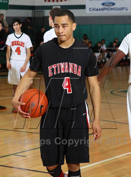 Thumbnail 2 in Etiwanda vs. Beverly Hills photogallery.