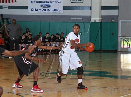 Thumbnail 1 in Etiwanda vs. Beverly Hills photogallery.