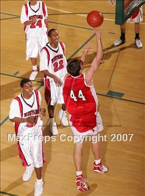 Thumbnail 3 in Lodi vs. Rancho Verde (Torrey Pines Holiday Prep Classic) photogallery.