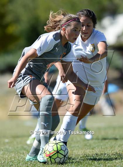 Thumbnail 3 in Douglas @ Bishop Manogue photogallery.
