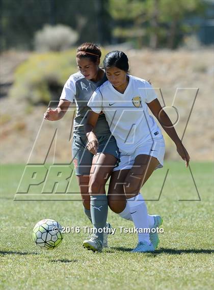 Thumbnail 1 in Douglas @ Bishop Manogue photogallery.