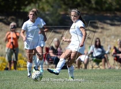 Thumbnail 1 in Douglas @ Bishop Manogue photogallery.