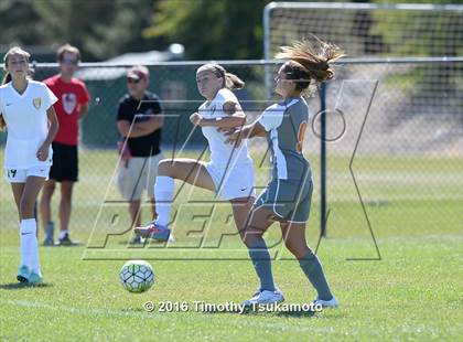 Thumbnail 2 in Douglas @ Bishop Manogue photogallery.