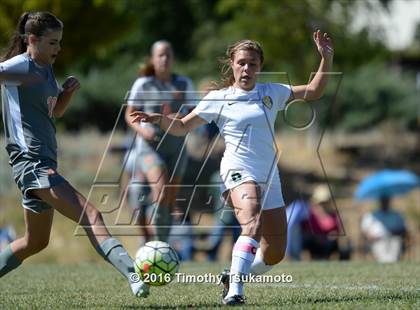 Thumbnail 1 in Douglas @ Bishop Manogue photogallery.