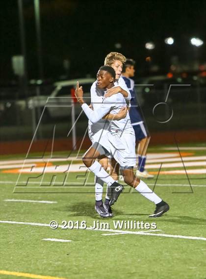 Thumbnail 2 in Gilbert vs. Desert Vista (AIA D1 Semifinal)  photogallery.