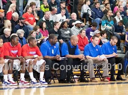 Thumbnail 1 in Jesuit vs. DeMatha (Les Schwab Invitational 2010) photogallery.