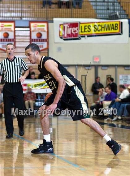 Thumbnail 3 in Jesuit vs. DeMatha (Les Schwab Invitational 2010) photogallery.
