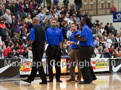 Thumbnail 3 in Jesuit vs. DeMatha (Les Schwab Invitational 2010) photogallery.
