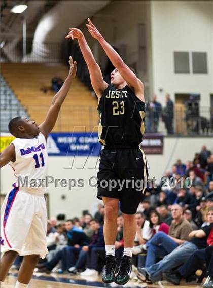 Thumbnail 1 in Jesuit vs. DeMatha (Les Schwab Invitational 2010) photogallery.