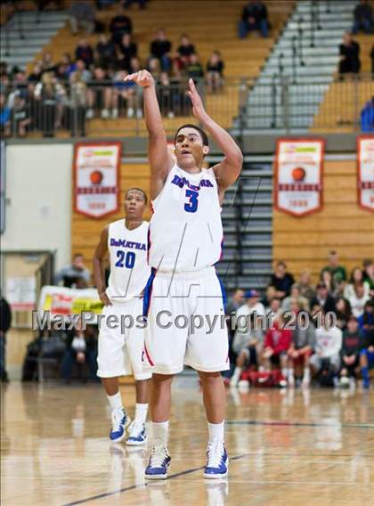 Thumbnail 1 in Jesuit vs. DeMatha (Les Schwab Invitational 2010) photogallery.