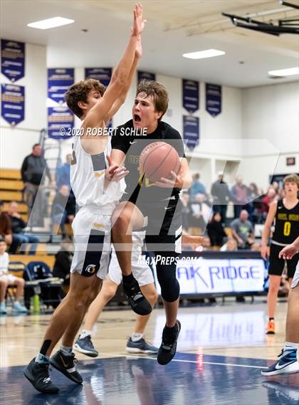 Thumbnail 3 in Del Oro @ Oak Ridge photogallery.