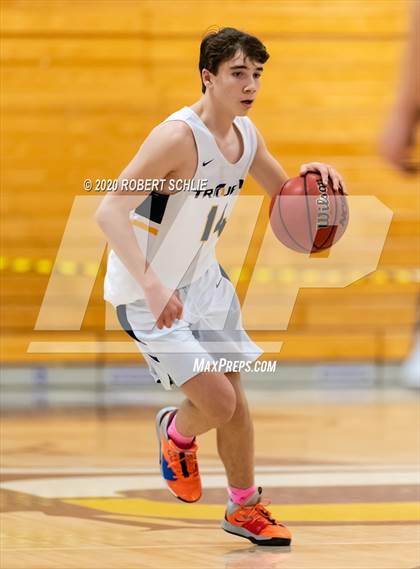 Thumbnail 2 in Del Oro @ Oak Ridge photogallery.