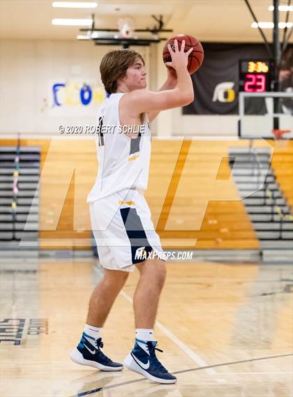 Thumbnail 2 in Del Oro @ Oak Ridge photogallery.