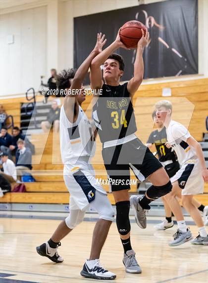 Thumbnail 2 in Del Oro @ Oak Ridge photogallery.