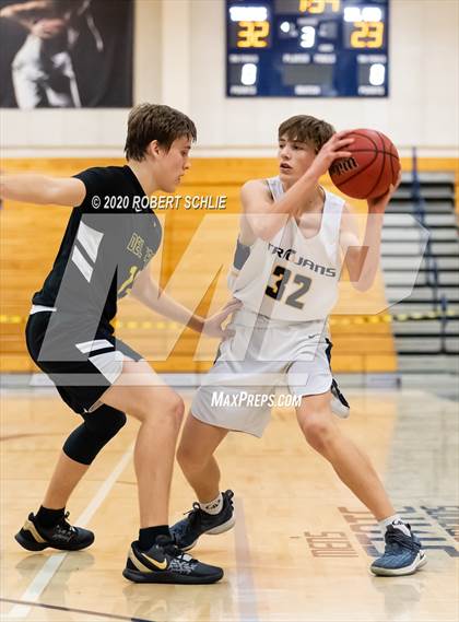 Thumbnail 1 in Del Oro @ Oak Ridge photogallery.