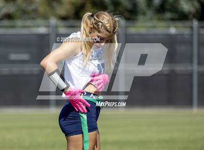 Thumbnail 1 in Chaminade@Windward photogallery.