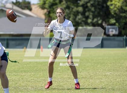 Thumbnail 1 in Chaminade@Windward photogallery.