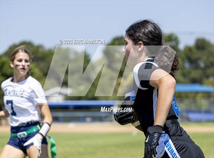 Thumbnail 2 in Chaminade@Windward photogallery.