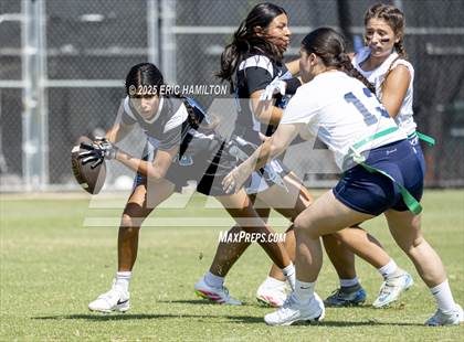 Thumbnail 2 in Chaminade@Windward photogallery.