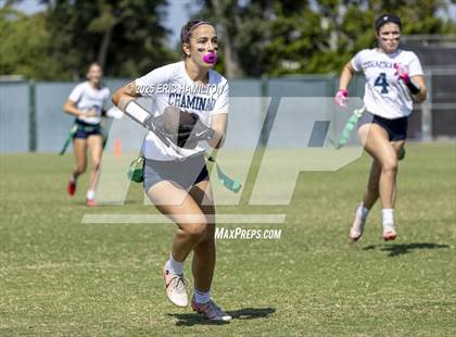 Thumbnail 1 in Chaminade@Windward photogallery.