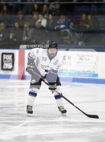 Thumbnail 3 in Anchor Bay @ Utica Eisenhower photogallery.