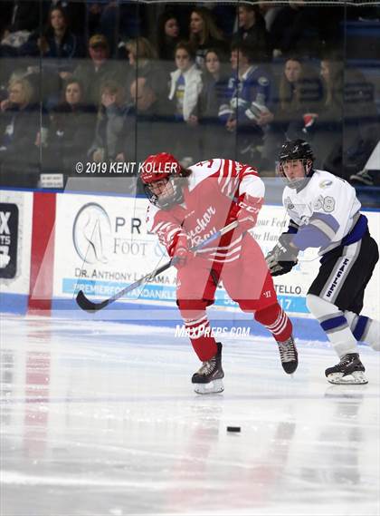 Thumbnail 1 in Anchor Bay @ Utica Eisenhower photogallery.