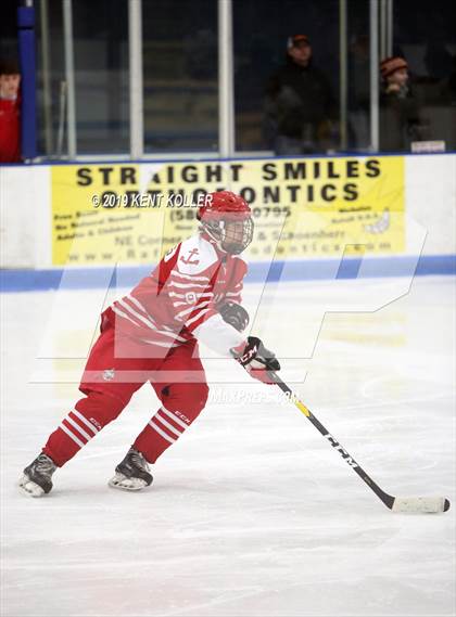Thumbnail 2 in Anchor Bay @ Utica Eisenhower photogallery.