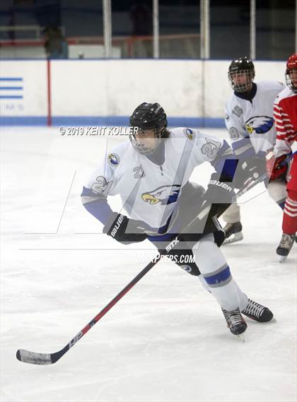 Thumbnail 3 in Anchor Bay @ Utica Eisenhower photogallery.