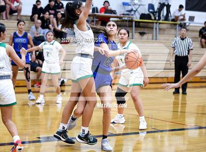 Thumbnail 1 in Konawaena vs South Medford (Iolani Classic Honolulu - Day 1) photogallery.