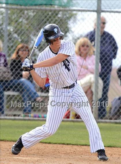 Thumbnail 1 in Palisades vs. Coronado photogallery.
