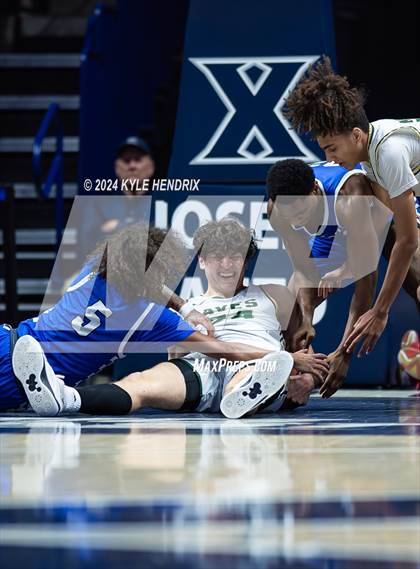 Thumbnail 1 in Hamilton @ Sycamore (OHSAA Division I Region 4 District Final) photogallery.