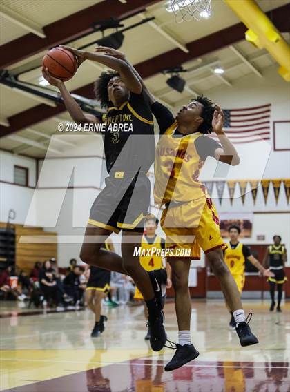 Thumbnail 2 in Lincoln vs. Cornerstone Christian (Stonebarger Tournament) photogallery.