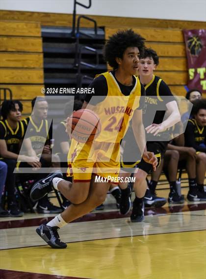 Thumbnail 1 in Lincoln vs. Cornerstone Christian (Stonebarger Tournament) photogallery.