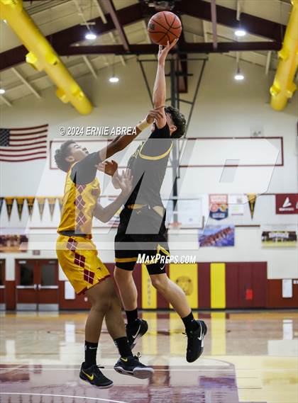 Thumbnail 3 in Lincoln vs. Cornerstone Christian (Stonebarger Tournament) photogallery.