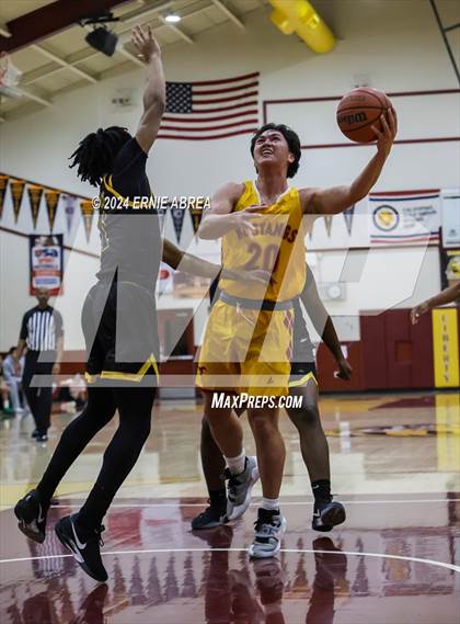 Thumbnail 3 in Lincoln vs. Cornerstone Christian (Stonebarger Tournament) photogallery.