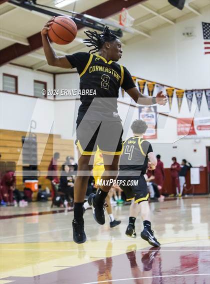 Thumbnail 2 in Lincoln vs. Cornerstone Christian (Stonebarger Tournament) photogallery.