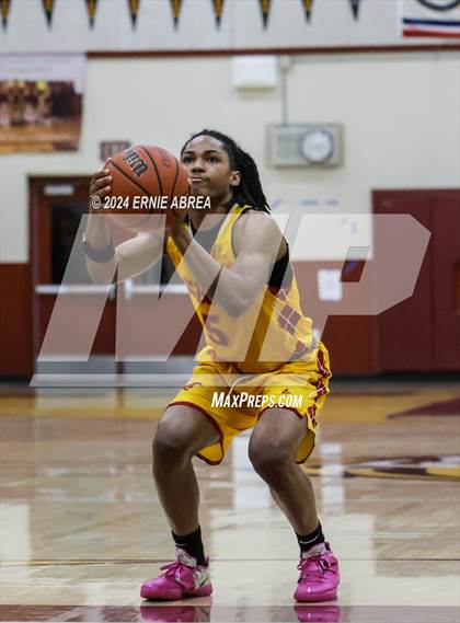 Thumbnail 2 in Lincoln vs. Cornerstone Christian (Stonebarger Tournament) photogallery.