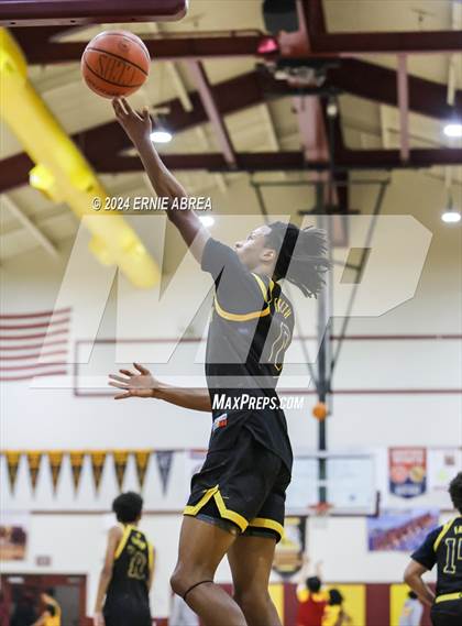 Thumbnail 3 in Lincoln vs. Cornerstone Christian (Stonebarger Tournament) photogallery.