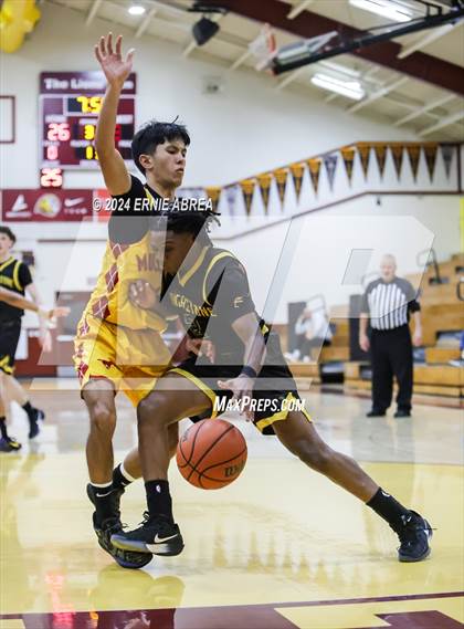 Thumbnail 2 in Lincoln vs. Cornerstone Christian (Stonebarger Tournament) photogallery.