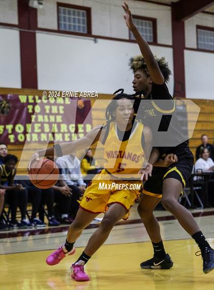 Thumbnail 2 in Lincoln vs. Cornerstone Christian (Stonebarger Tournament) photogallery.