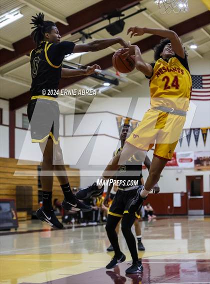 Thumbnail 3 in Lincoln vs. Cornerstone Christian (Stonebarger Tournament) photogallery.