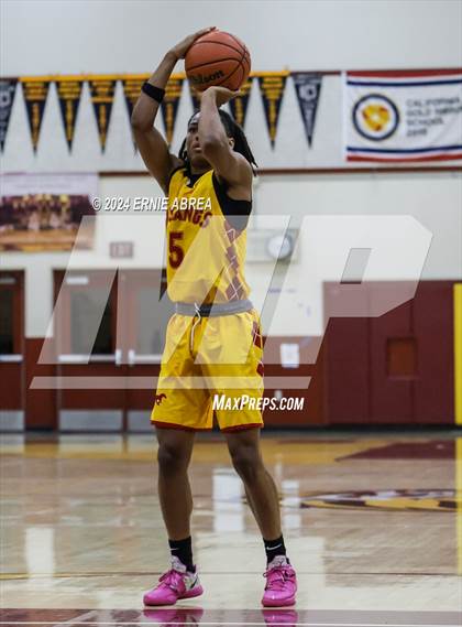 Thumbnail 1 in Lincoln vs. Cornerstone Christian (Stonebarger Tournament) photogallery.