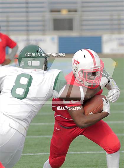 Thumbnail 1 in Freeport vs. William Floyd (Section 8 Conference I Championship Game) photogallery.