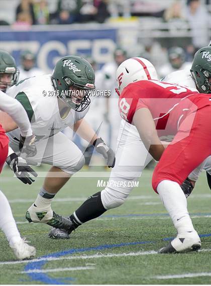 Thumbnail 3 in Freeport vs. William Floyd (Section 8 Conference I Championship Game) photogallery.